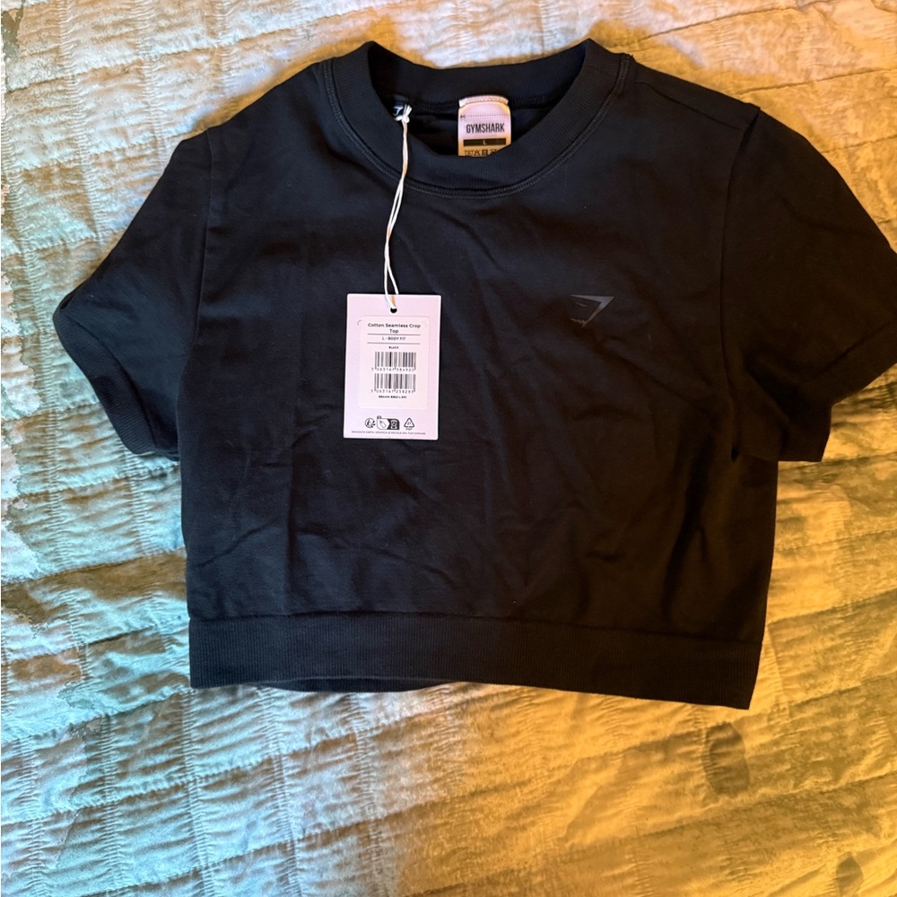 Gymshark Black Cropped Crewneck Top